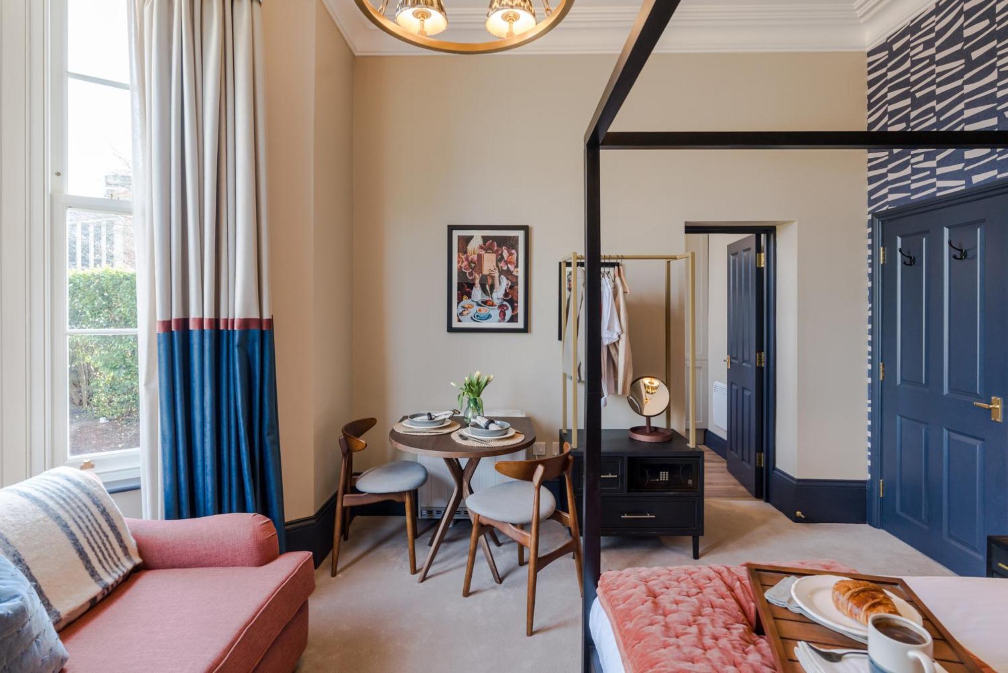 Pembroke House I Your Apartment بريستول الغرفة الصورة